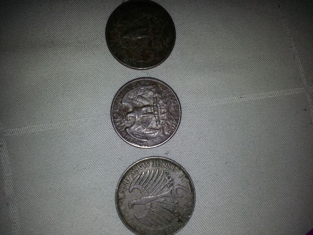Can-Someone-Help-To-Justify-Whtether-These-Coins-Are-Geinuine,-Value?